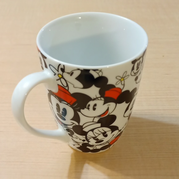 Disney Minnie Mouse Ceramic Mugs Cup - Picture 5 of 8